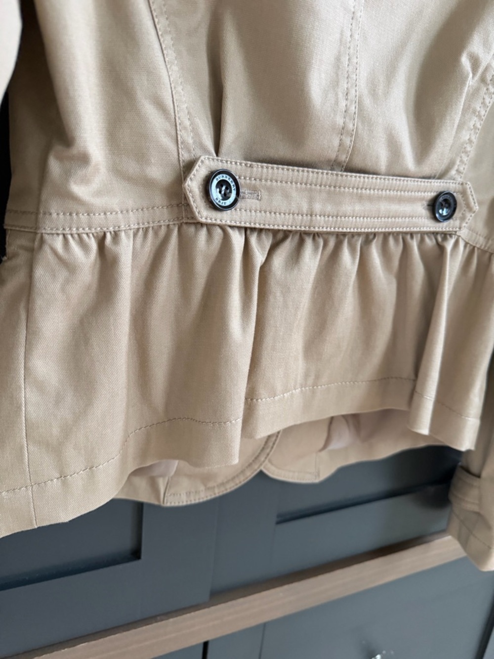 Burberry Women's Beige Tailored Peplum Jacket 6 - Picture 12 of 14